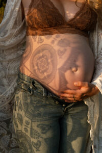 Zwangerschapshoot Heide Leesten- Fotograaf Tilburg- JJ Love Fotografie