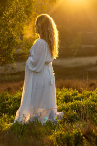 Zwangerschapshoot zonsondergang Heide Leesten- Fotograaf Tilburg- JJ Love Fotografie