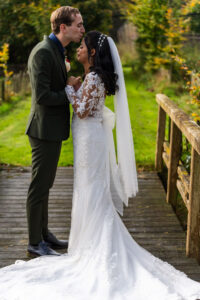 Trouwen in de herfst bij de Heische Hoeve in Loosbroek- Trouwfotograaf Tilburg- JJ Love Fotografie