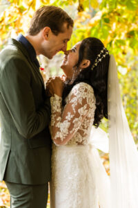 Trouwen in de herfst bij de Heische Hoeve in Loosbroek- Trouwfotograaf Tilburg- JJ Love Fotografie