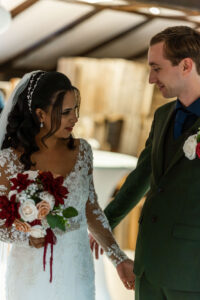 Trouwen in de herfst bij de Heische Hoeve in Loosbroek- Trouwfotograaf Tilburg- JJ Love Fotografie