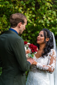Trouwen in de herfst bij de Heische Hoeve in Loosbroek- Trouwfotograaf Tilburg- JJ Love Fotografie