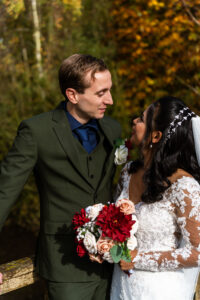 Trouwen in de herfst bij de Heische Hoeve in Loosbroek- Trouwfotograaf Tilburg- JJ Love Fotografie